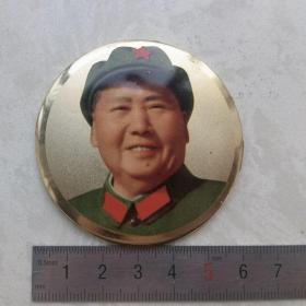 红色纪念收藏毛主席像章胸针徽章包老物件马口铁笑眯眯