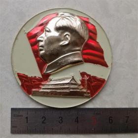 红色纪念收藏毛主席像章胸针徽章包老物件多面红旗