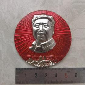 红色纪念收藏毛主席像章胸针徽章包老物件百万雄师过大江套章散件