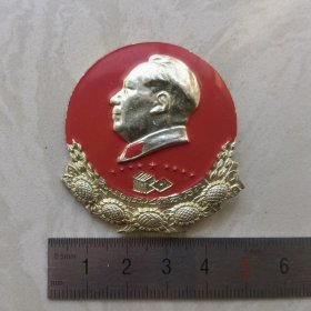 红色纪念收藏毛主席像章胸针徽章包老物件五七指示