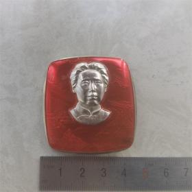 红色纪念收藏毛主席像章胸针徽章包老物件安源方版