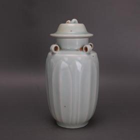 老瓷瓶，湖田窑天青釉菊花瓣纹盖罐