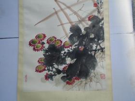 秋趣图XX 同志 属  纯原於金陵 立轴画 一幅，尺寸：含裱 176*51厘米，宣纸画尺寸66*45厘米，包真包老。详见书影。带回家放在我房间靠窗户第一书架顶部.2022.4.11