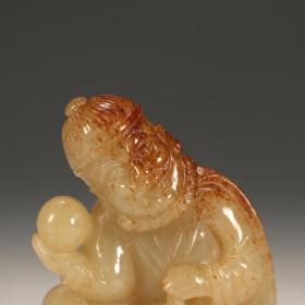 清代和田玉胡人驯兽把件