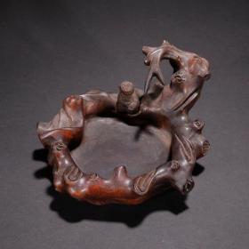 旧藏·紫檀木树纹灵猴笔舔