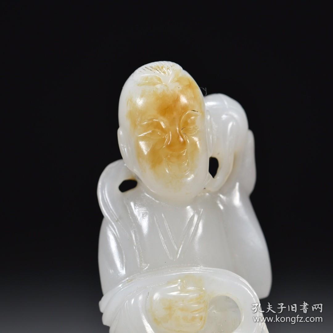 和田玉籽料胡人戏兽雕件