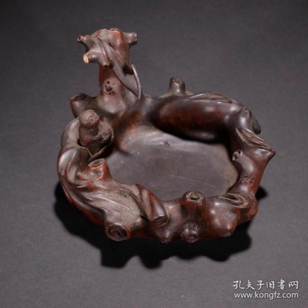 旧藏·紫檀木树纹灵猴笔舔