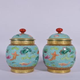 清乾隆： 珐琅彩雕刻描金鱼茶叶罐。尺寸：高16cm，口8.8cm，肚径11.2cm，底8.9cm