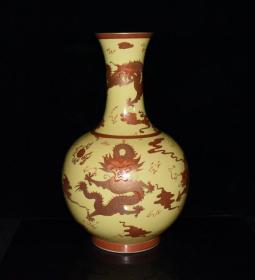 清代雍正黄釉矾红描金龙纹赏瓶