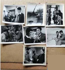 老电影剧照：千万不要忘记(1964)，国产故事片原剧照7张，导演: 谢铁骊/编剧: 谢铁骊 / 丛深/主演: 罗玉甫 / 彭玉 / 张平 / 秦文 / 张伦