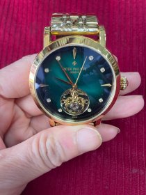 二手表〈百达翡丽〉男款机械腕表，时尚
正常使用
尺寸：盘直径43mm厚13mm