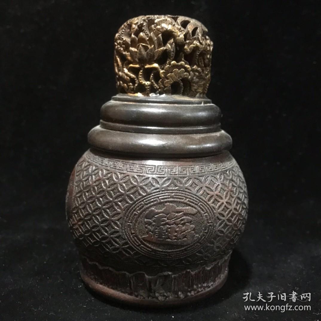 旧藏：葫芦漆金蝈蝈罐包将红润尺寸：高10.5cm 肚宽7.6cm 口径4.2cm重69g。