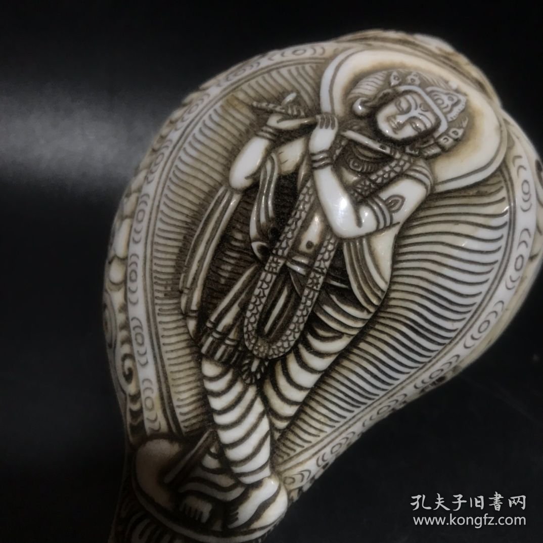 旧藏 藏传雕佛法螺规格：长16.5cm宽8.5cm重4420g