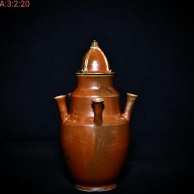 旧藏定窑:盖式多管瓶。
尺寸15×28厘米。