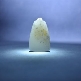 【惜墨舫】致敬708090 20克天然新疆和田玉洒金皮点墨青花籽料平安无事牌子挂坠 苏工苏州玉雕 70后80后90后喜欢的藏品商品 致敬逆行者