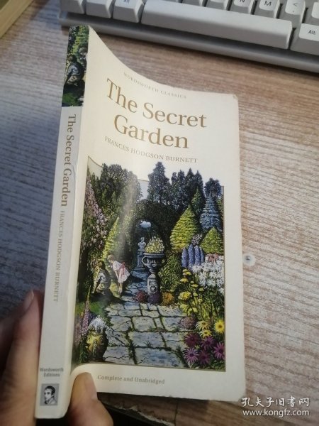 The Secret Garden：Adapted from the Original Novel by Frances Hodgson Burnett