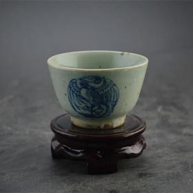 瓷器  明代青花凤图茶杯