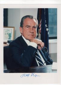 中国人民的老朋友 美国总统 尼克松 Richard Nixon 亲笔签名大尺幅官方照 BAS鉴定