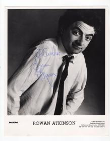 “憨豆先生” 英国著名喜剧大师 罗温·艾金森（Rowan Atkinson）早期亲笔签名官方照 JSA鉴定认证