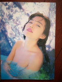 彩铜版泳装美女写真插页海报4.（两张）