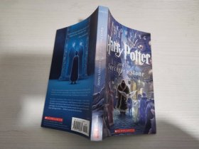 Harry Potter and the Sorcerer's Stone (Harry Potter Series, Book 1) 【实物拍图 内页干净】