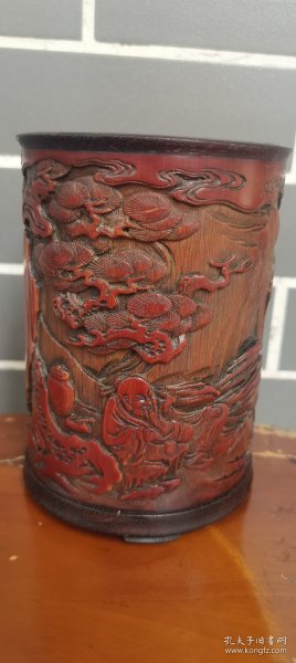 旧藏……竹雕人物笔筒