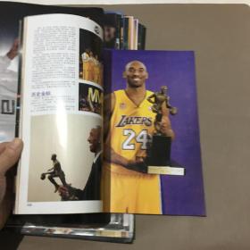 22张NBA复古珍藏系海报+体育世界扣篮科比专辑2009年16