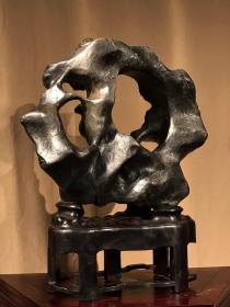 太湖石【洞天】 高71宽52厚23 吴宏（1615 —1680），一作弘，字远度，号竹史、西江外史。江西金溪人，移居江宁（今南京）。