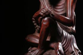 民国 黄杨木雕瘦骨罗汉摆件 尺寸：高16.2厘米，长8.9厘米，宽8.9厘米，重360克