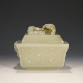和田玉兽面纹炉 尺寸:高7.1cm，宽8.7cm，厚7cm，重231g