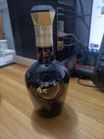 新郎酒    酒瓶一个