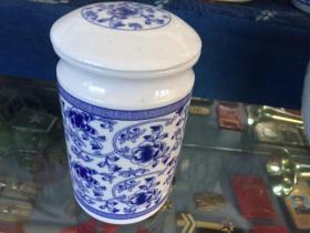 陶瓷茶叶罐  带盖