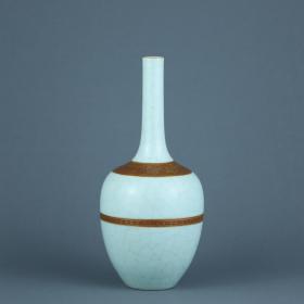 清雍正-天青釉描金胆瓶