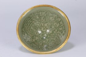 宋代 耀州窑包银鎏金边刻花茶碗,