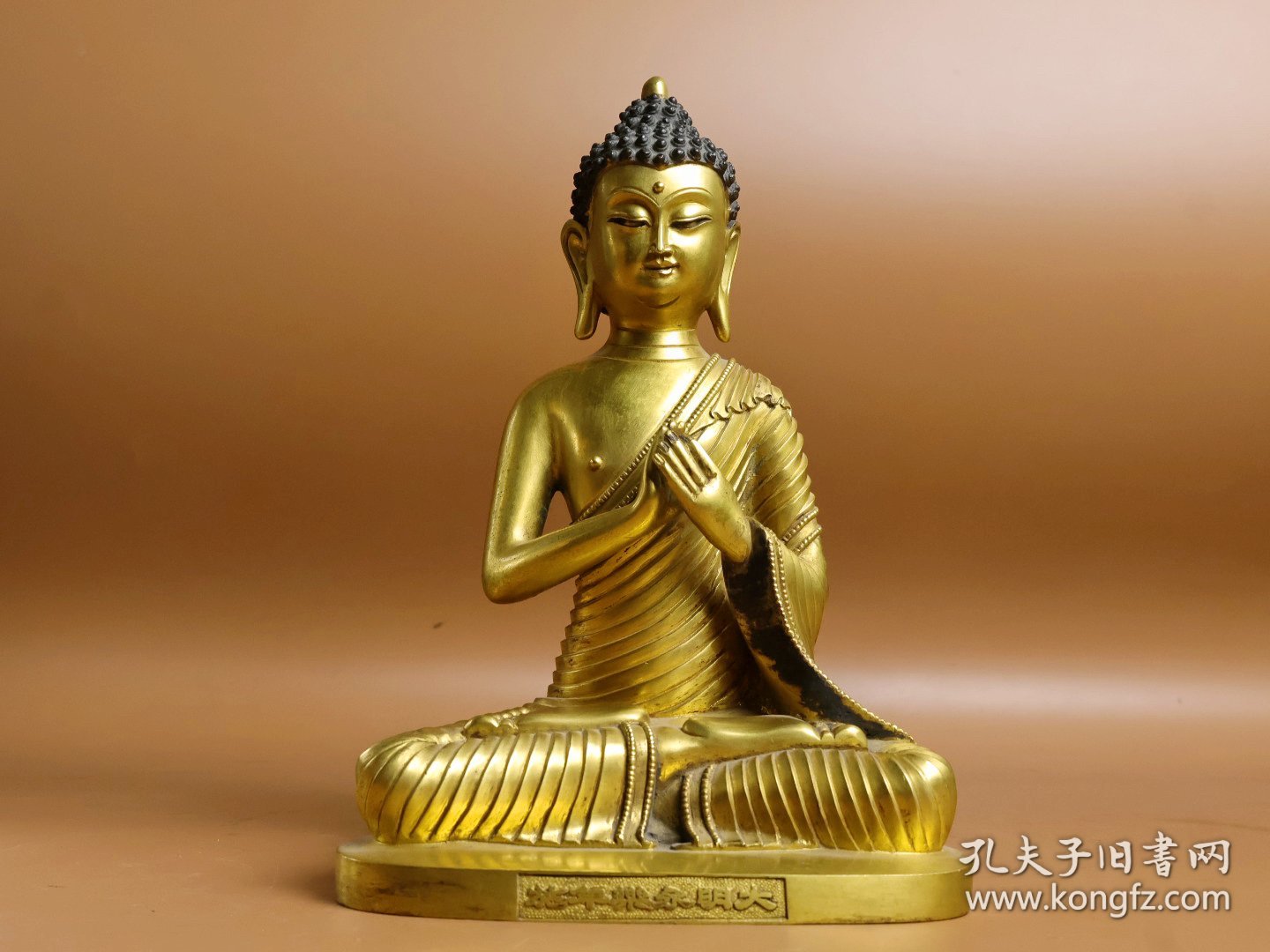 紫铜鎏金佛像，