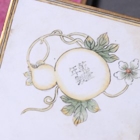 清 铜胎画珐琅山水风景菱形盖盒