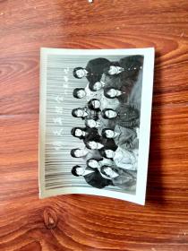 老照片：群体照片，一张（11.2/8.4cm）80年代左右