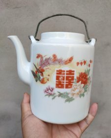 全品瓷器壶，高15厘米，全品差盖子-09