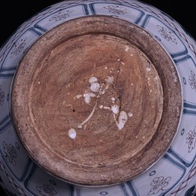 大明洪武青花釉里红孔雀牡丹纹罐一对