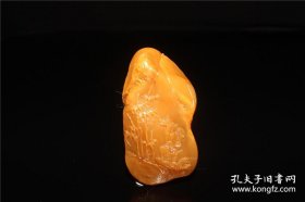 寿山 田黄石 雅聚 摆件 25.00g 附福州寿山寿山石鉴定中心证书 官网可查   原汁原味根正苗红的寿山田黄石， 田黄石是寿山石系中的瑰宝，素有“万石中之王”尊号。其色泽温润可爱，肌理细密，自明清以来就被印人视为“印石之王”。数百年来田黄石极受藏家至爱，正如俗语所说：“黄金易得，田黄难求”。！！！