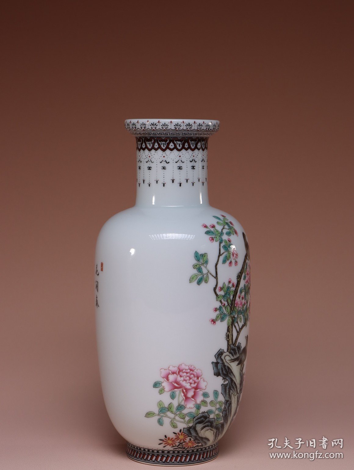 回流.雍正年制款粉彩喜鹊登梅纹赏瓶一对