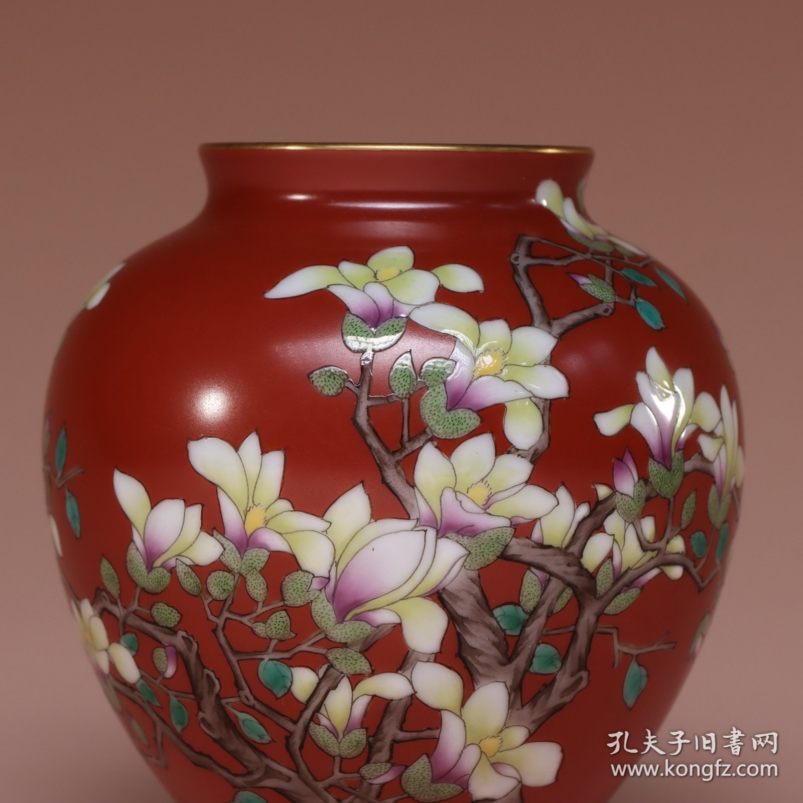 回流.雍正年制款粉彩红花卉纹水盂