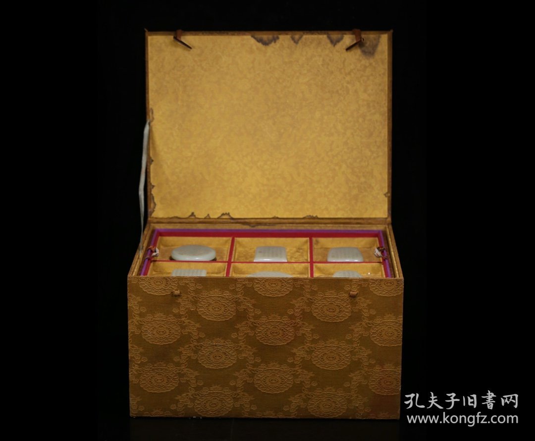收藏精品 清代 和田玉“文房器 诗文牌 盖盒 老纸”一套。