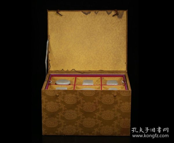 收藏精品 清代 和田玉“文房器 诗文牌 盖盒 老纸”一套。