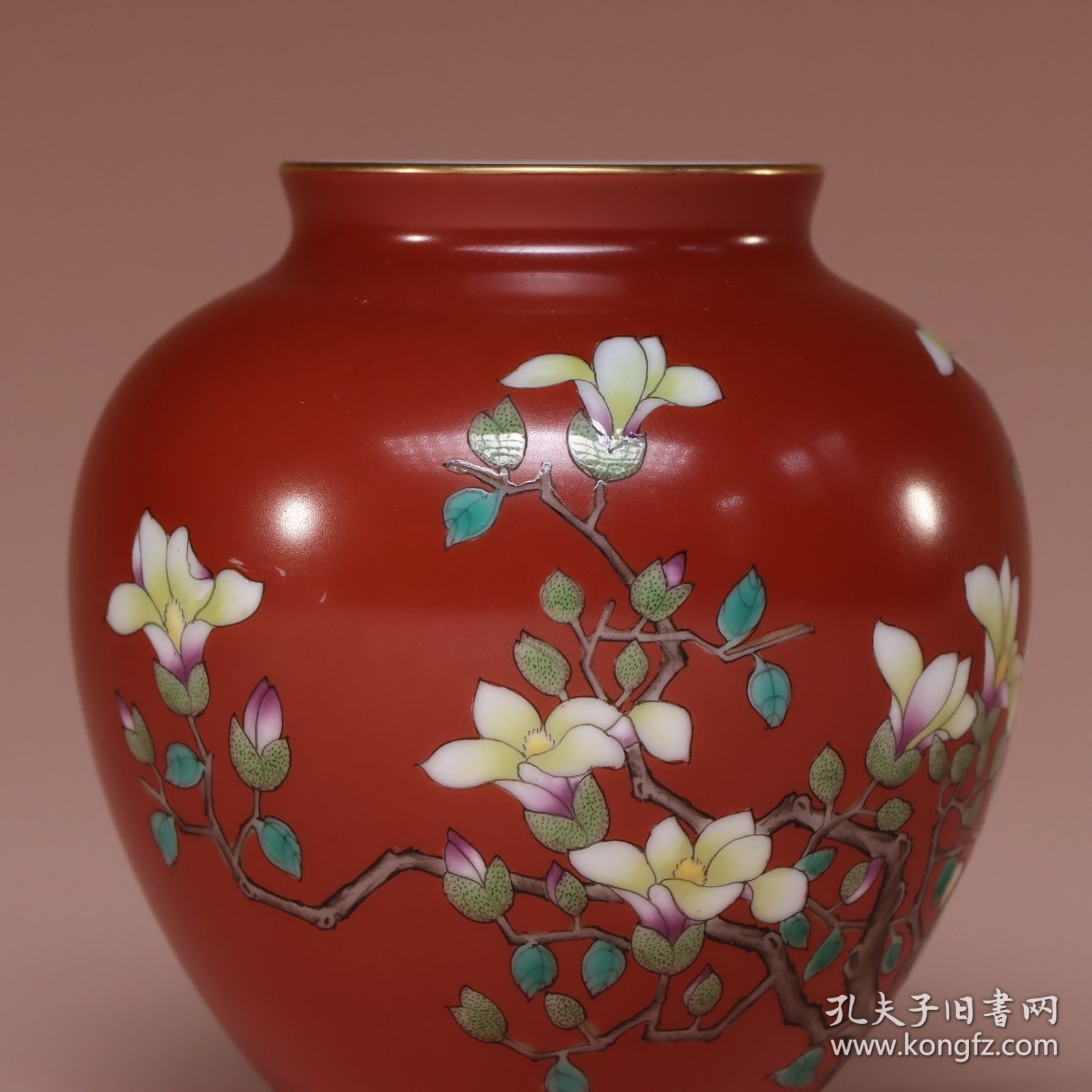 回流.雍正年制款粉彩红花卉纹水盂