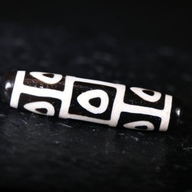精品佛心九眼天珠，