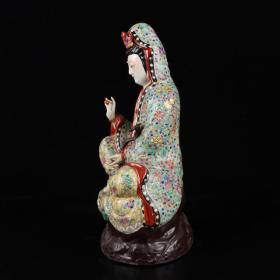 粉彩如意坐观音
高宽 31*15cm