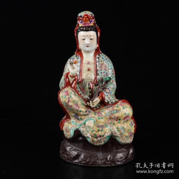 粉彩如意坐观音
高宽 31*15cm