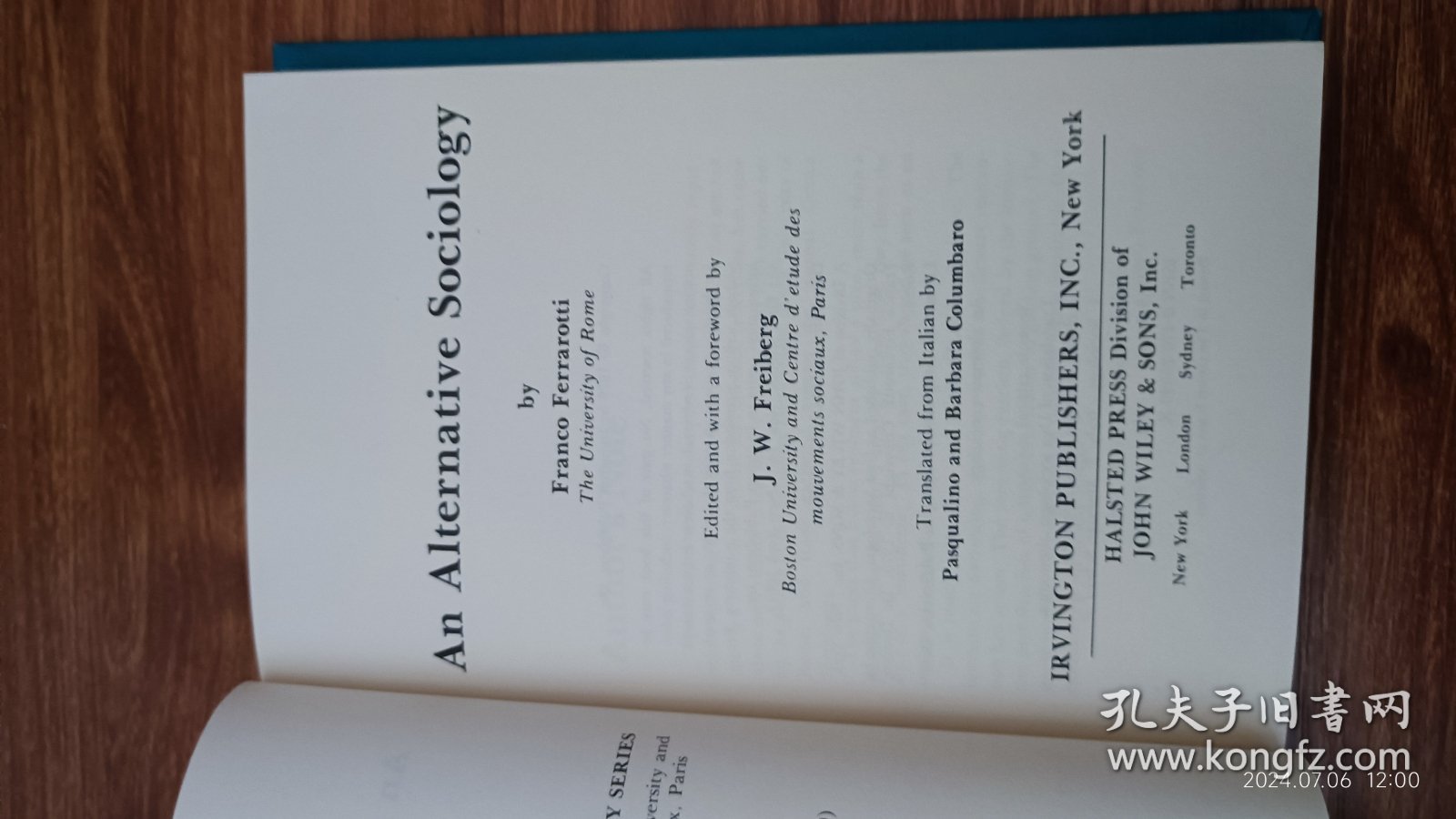 英文原版 An Alternative Sociology 32开精装私藏品好