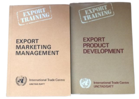 EXPORT PRODUCT DEVELOPMENT (2册合售）
